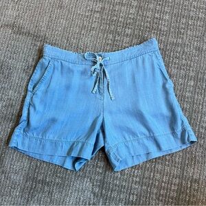 Tommy Bahama Women’s Shorts Light Blue - Size S